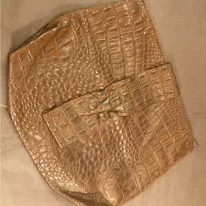 Artist b. May makes an Amazing supple leather bag with loose flap